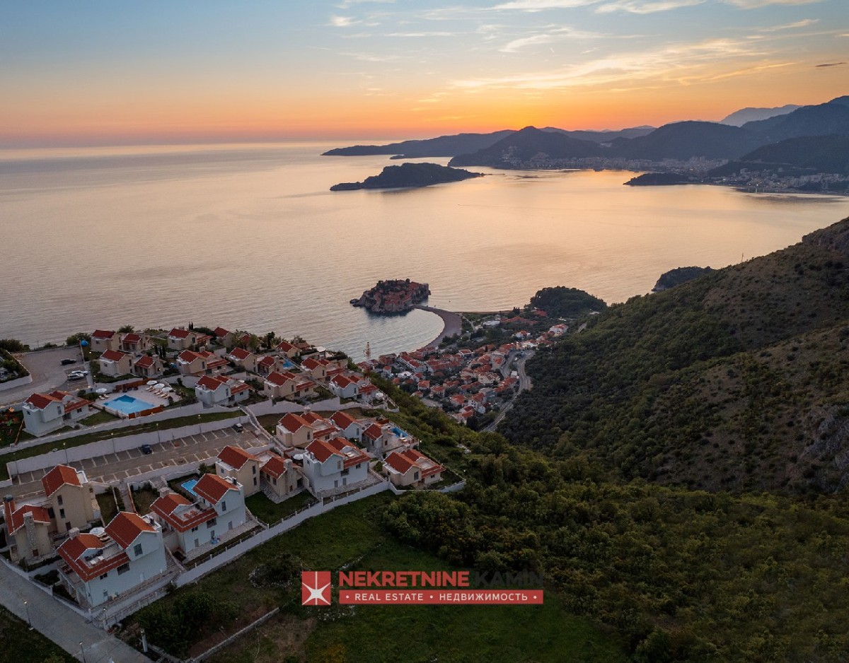 Budva bölgesinde satılık sveti stefan ve panaromik deniz manzaralı villalar